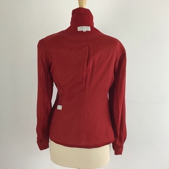 Vintage Isabel Ardee red 5 button lined blazer. Size 4 - Picture 6 of 11